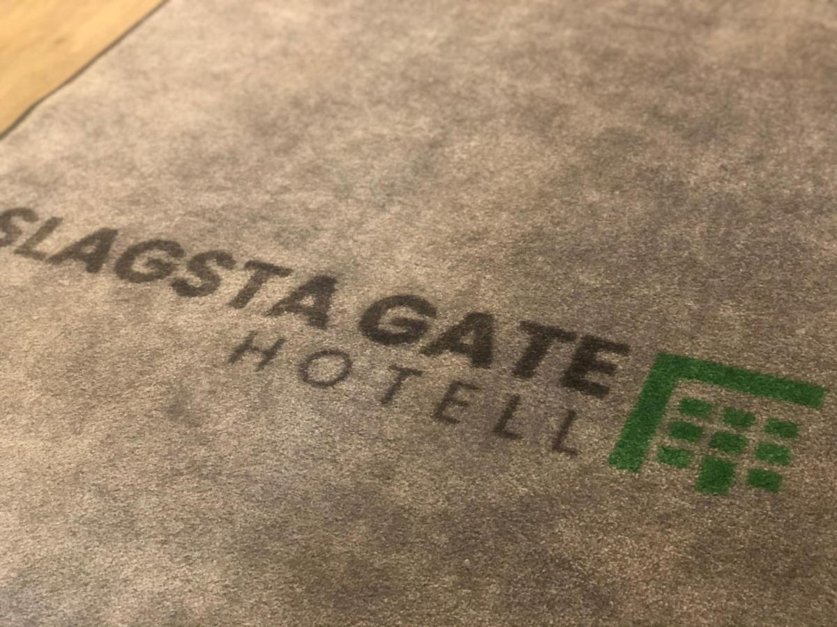 Slagsta Gate Hotell Fittja Bagian luar foto